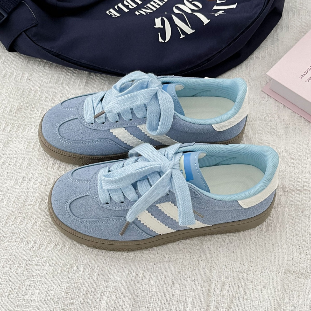 Vintage-style sneakers for wom - Guipure Lace Panel avis et prix