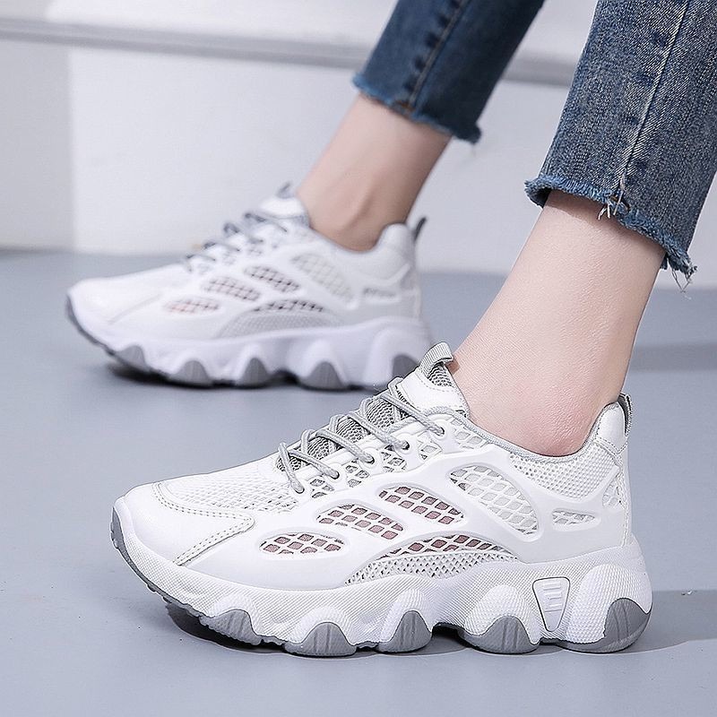 Breathable Mesh Chunky Sneaker - Guipure Lace Panel avis et prix