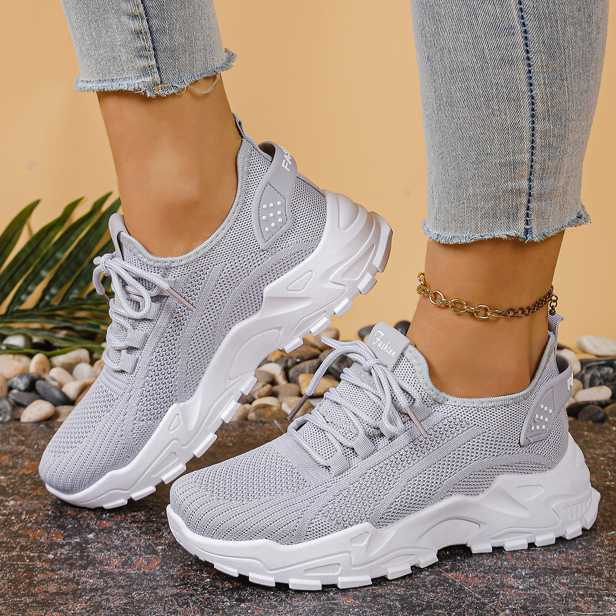 Women's sports shoes 2026，Brea - Guipure Lace Panel avis et prix