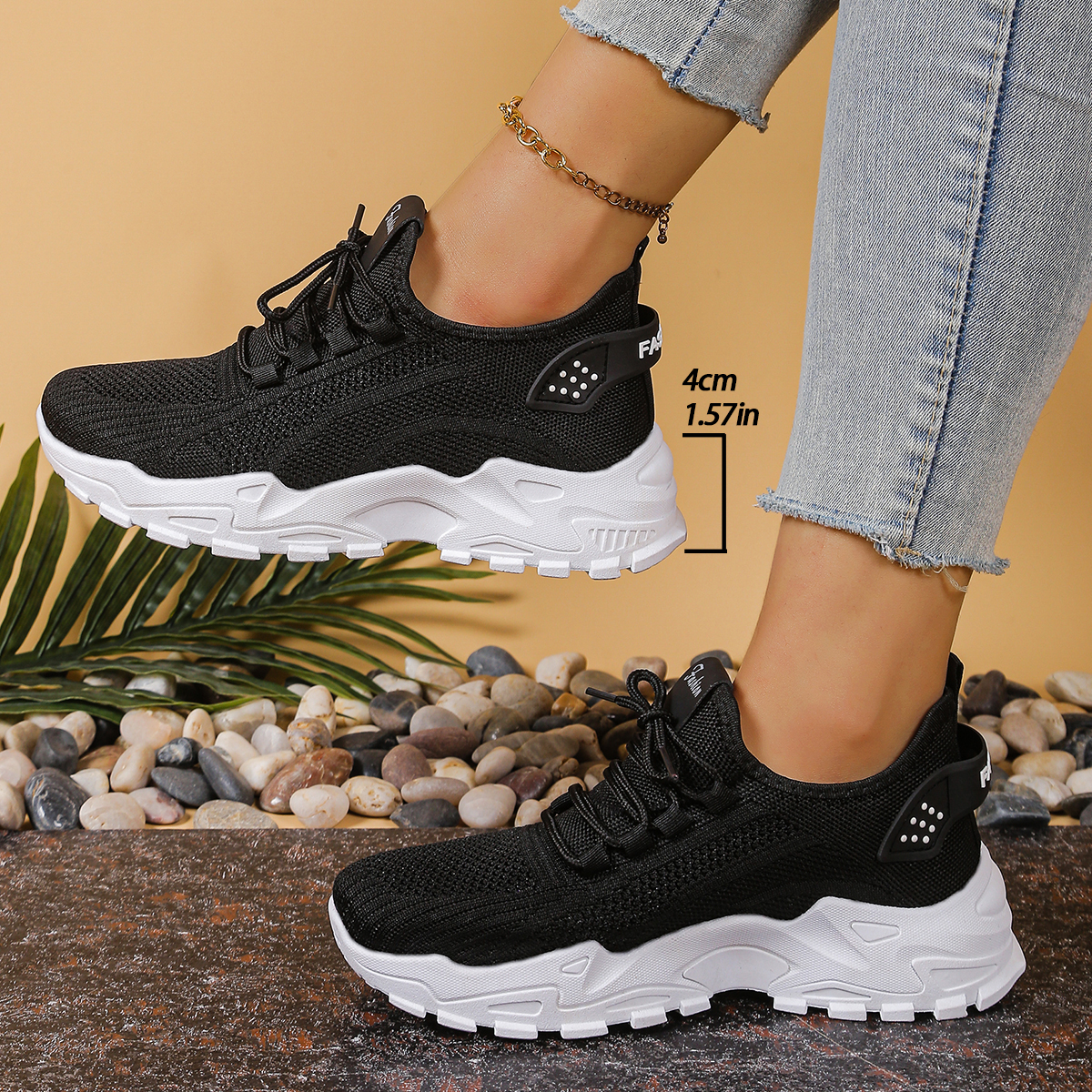 Women's sports shoes 2026，Brea - Guipure Lace Panel avis et prix