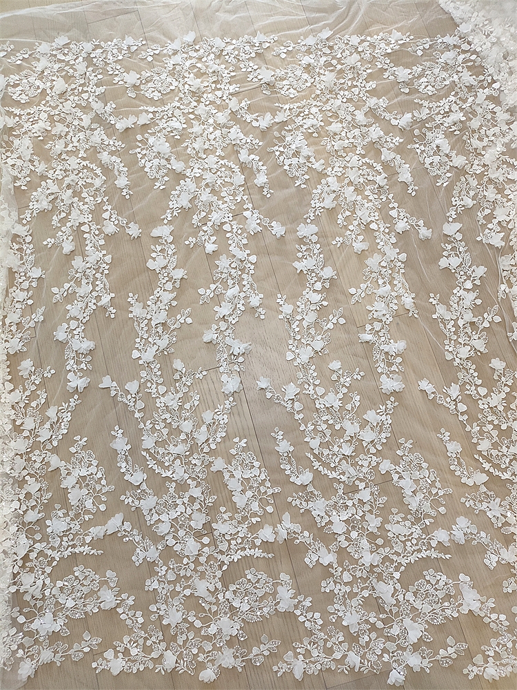 Ivory 3D Floral Hand Beaded La - Embellish Craft avis et prix