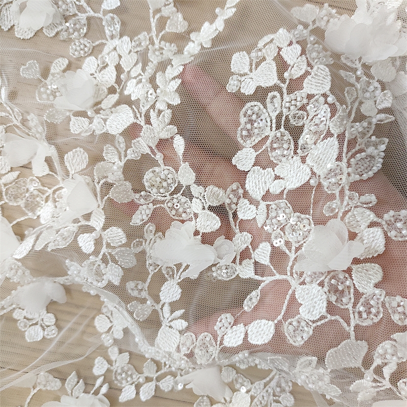 Ivory 3D Floral Hand Beaded La - Embellish Craft avis et prix
