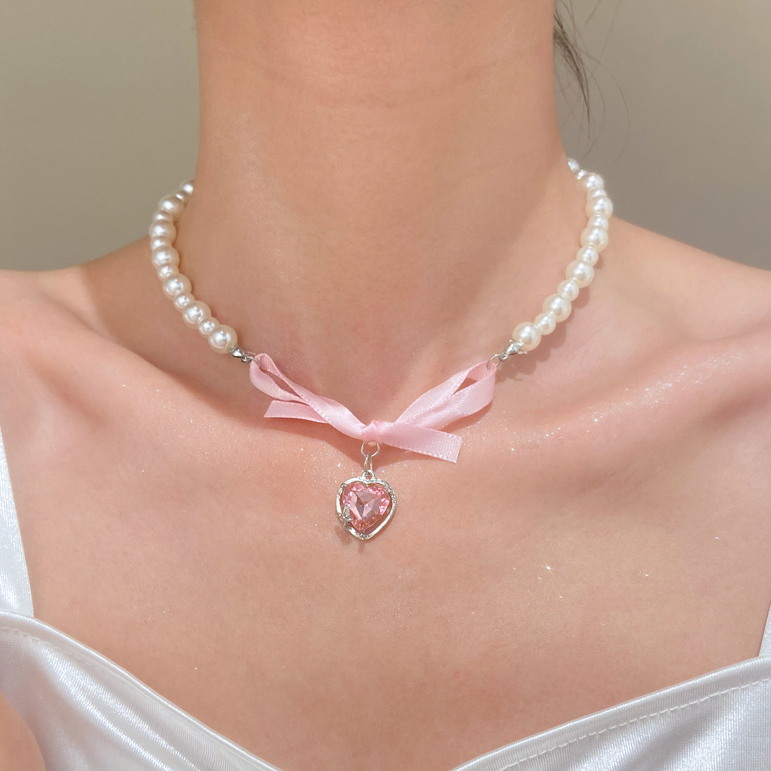 French Romantic Pink Bowknot H - Pearl Trim Chain avis et prix